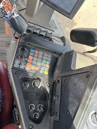 2011 Case IH Magnum 290 Tractor