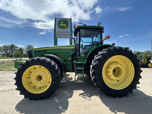 2003 John Deere 8520 Tractor