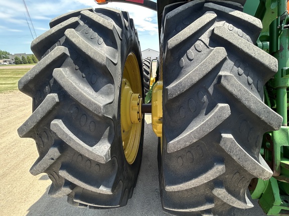 2003 John Deere 8520 Tractor