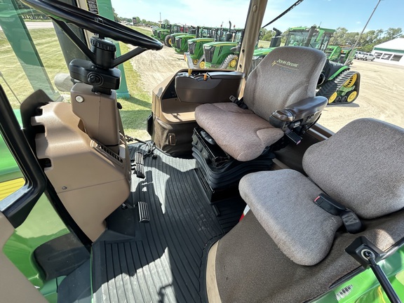 2003 John Deere 8520 Tractor