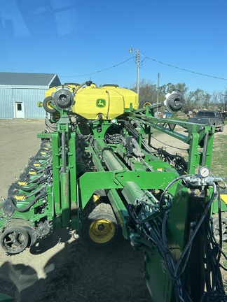 2024 John Deere DB60 Planter