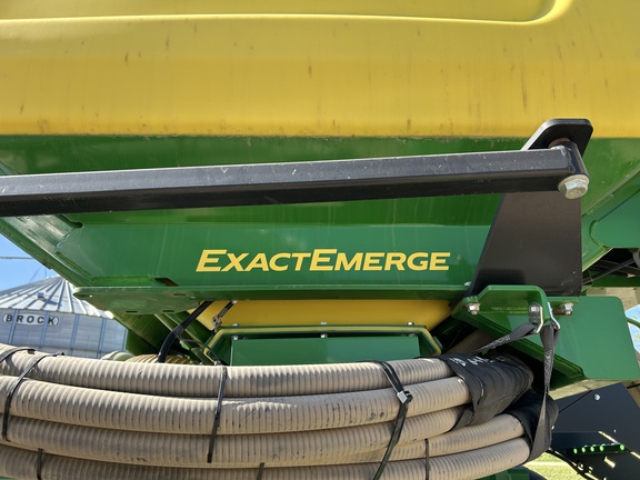 2023 John Deere DB60 Planter