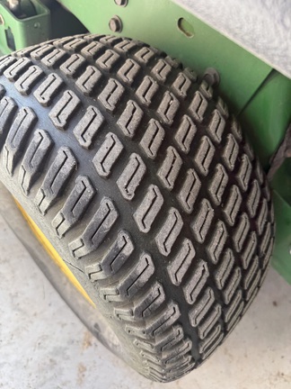 2011 John Deere Z720A Mower/Zero Turn