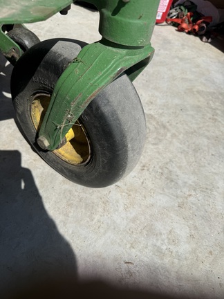 2011 John Deere Z720A Mower/Zero Turn