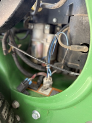 2011 John Deere Z720A Mower/Zero Turn