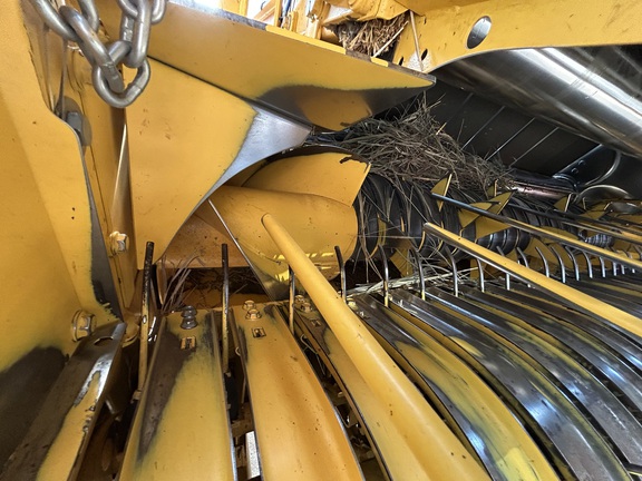2022 New Holland Rollbelt 560 Baler/Round