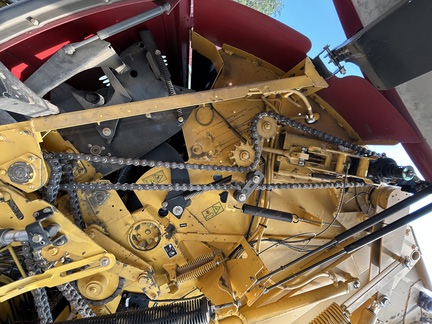 2022 New Holland Rollbelt 560 Baler/Round