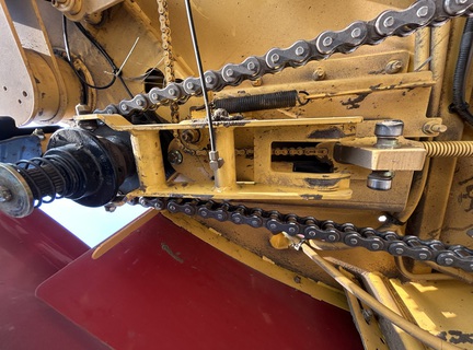 2022 New Holland Rollbelt 560 Baler/Round