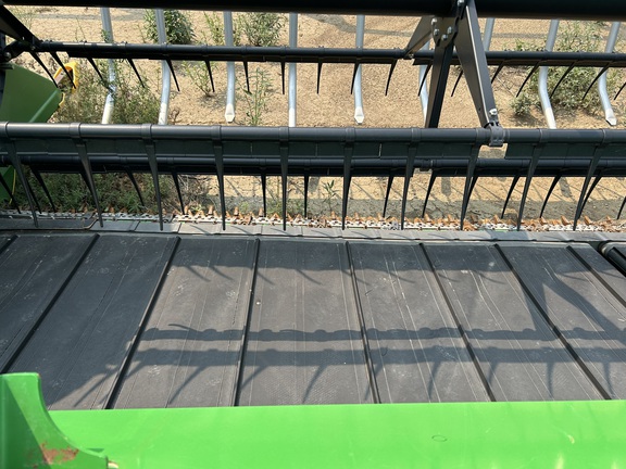 2013 John Deere 640FD Header Combine
