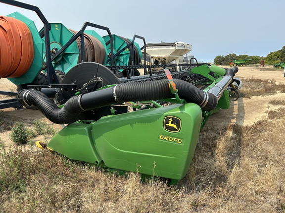 2013 John Deere 640FD Header Combine