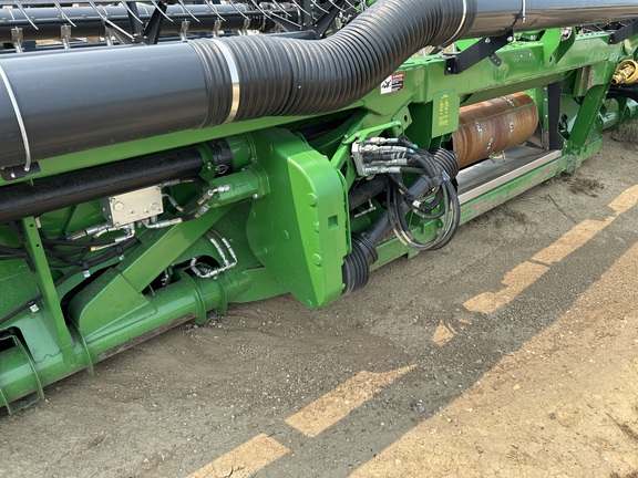 2013 John Deere 640FD Header Combine