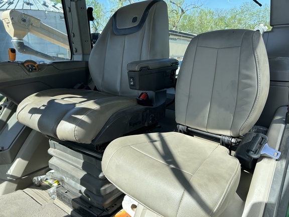 2023 John Deere 8R 410 Tractor