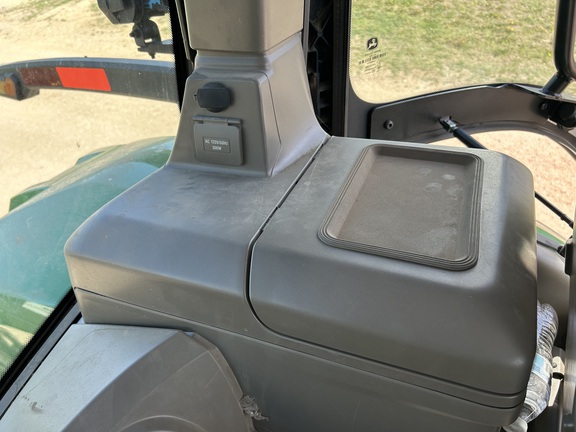 2023 John Deere 8R 410 Tractor