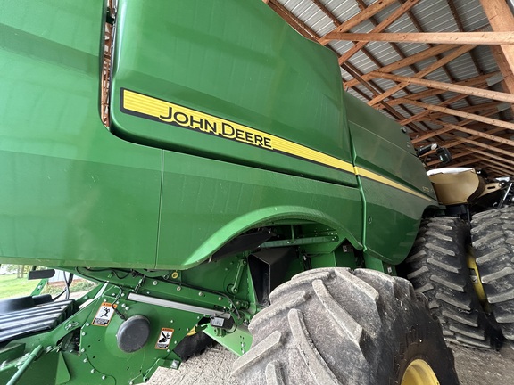 2022 John Deere S770 Combine