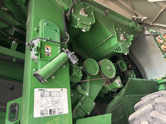 2022 John Deere S770 Combine