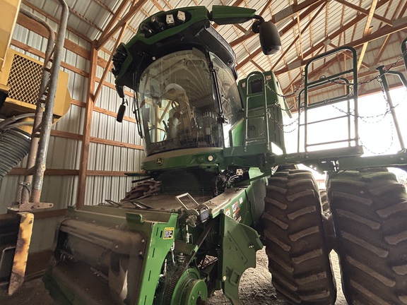 2022 John Deere S770 Combine