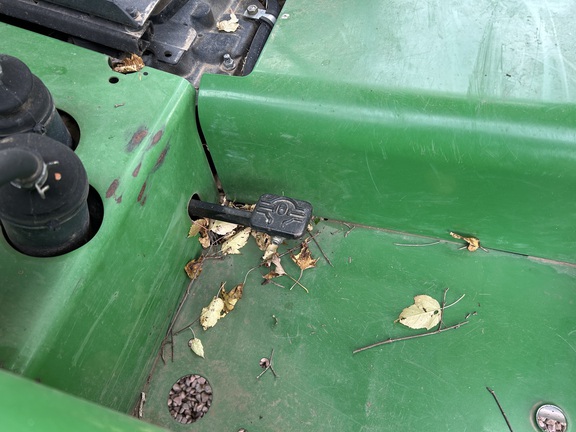 2005 John Deere 5325 Tractor