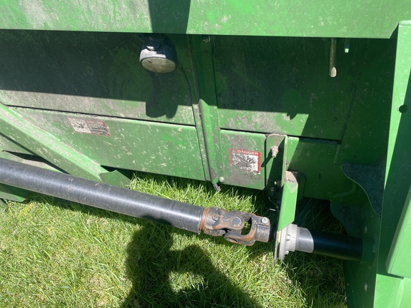 2010 John Deere 608C Header Corn Head