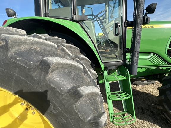 2012 John Deere 7330 Tractor