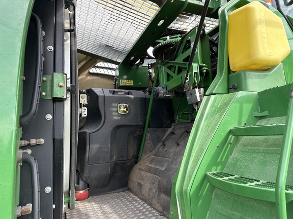 2017 John Deere 8400 Forage Harvester