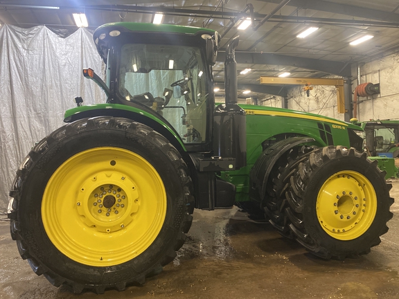 2013 John Deere 8335R Tractor