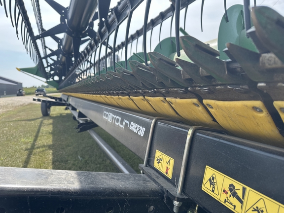 2007 John Deere 635F Header Combine