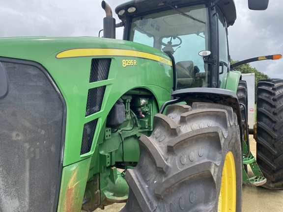 2010 John Deere 8295R Tractor