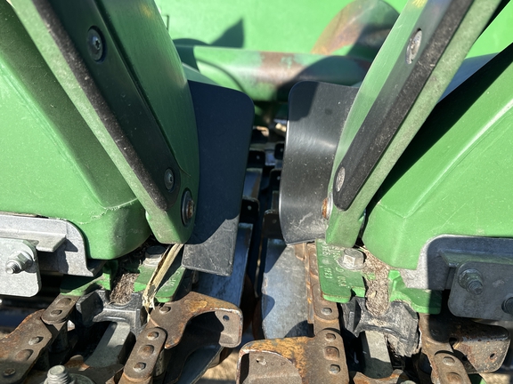 2021 John Deere C8R Header Corn Head