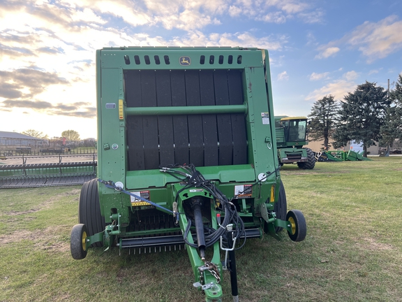 2019 John Deere 560M Baler/Round