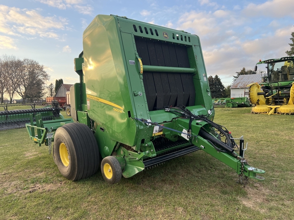 2019 John Deere 560M Baler/Round