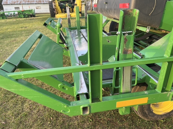 2019 John Deere 560M Baler/Round