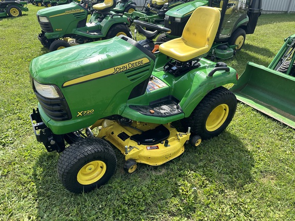 2009 John Deere X720 Garden Tractor