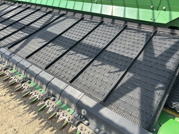 2024 John Deere RD40F Header Combine