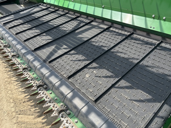 2024 John Deere RD40F Header Combine