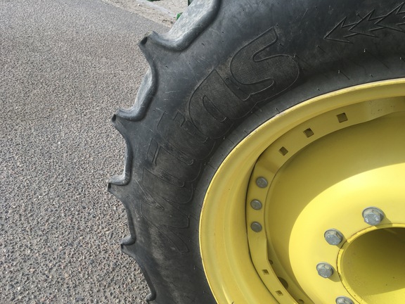 2021 John Deere 8R 370 Tractor