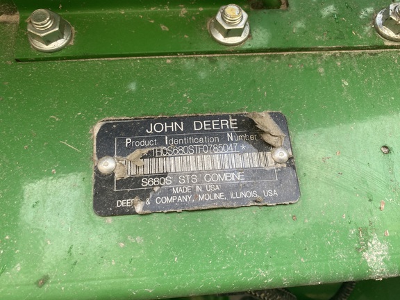 2015 John Deere S680 Combine