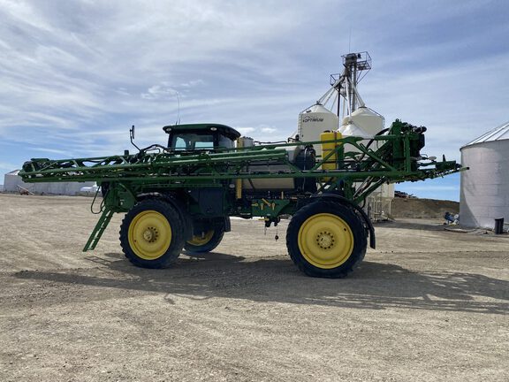 2016 John Deere R4038 Sprayer/High Clearance