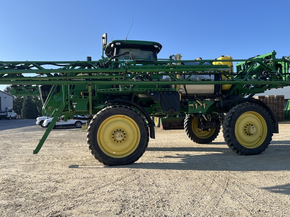 2016 John Deere R4038 Sprayer/High Clearance
