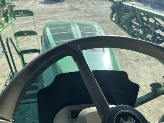 2016 John Deere R4038 Sprayer/High Clearance