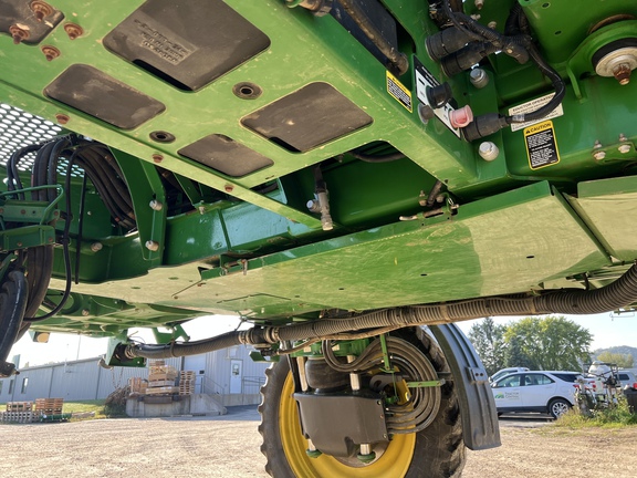2016 John Deere R4038 Sprayer/High Clearance