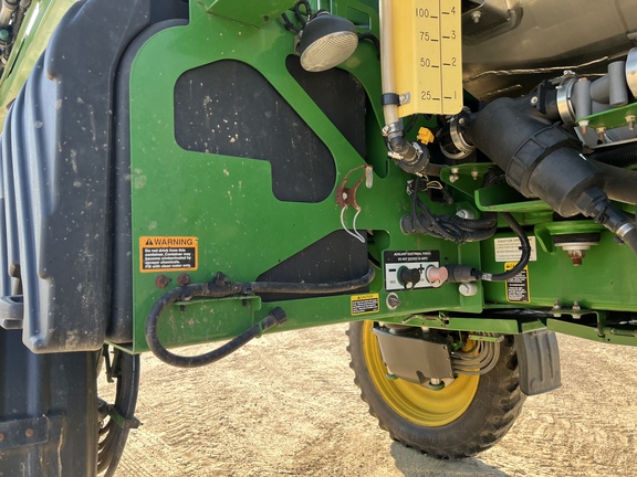 2016 John Deere R4038 Sprayer/High Clearance