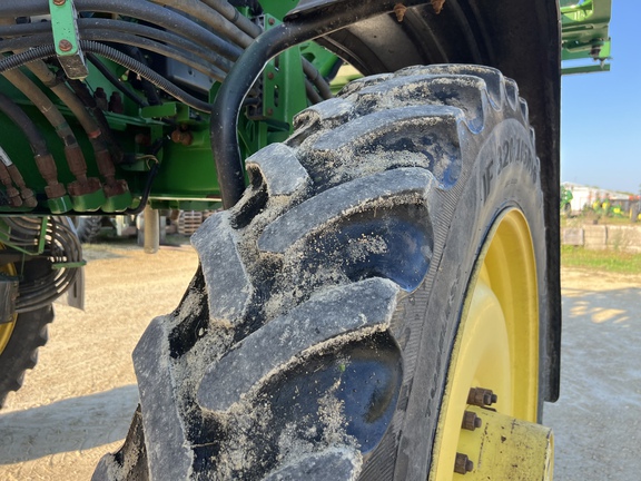 2016 John Deere R4038 Sprayer/High Clearance