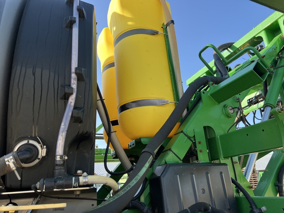 2016 John Deere R4038 Sprayer/High Clearance