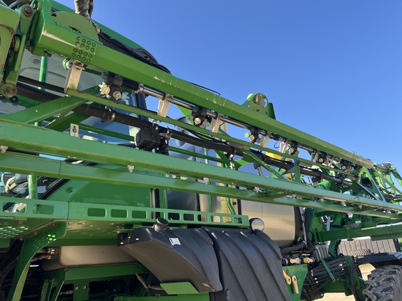 2016 John Deere R4038 Sprayer/High Clearance