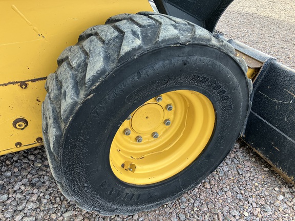 2022 John Deere 324G Skid Steer Loader