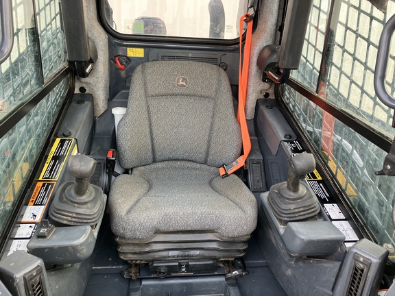 2022 John Deere 324G Skid Steer Loader