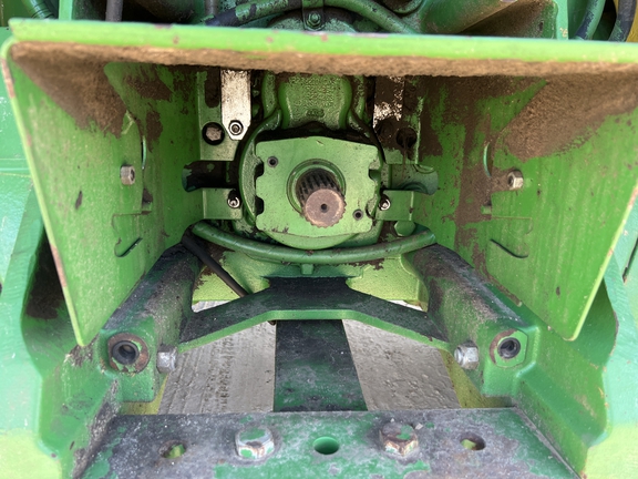 2014 John Deere 8335R Tractor