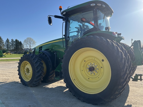 2014 John Deere 8335R Tractor