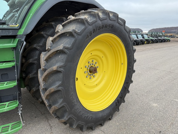 2022 John Deere 8R 370 Tractor