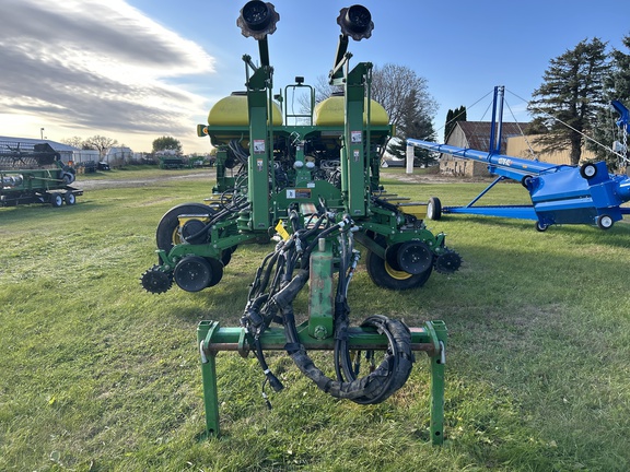 2012 John Deere 1770NT CCS Planter